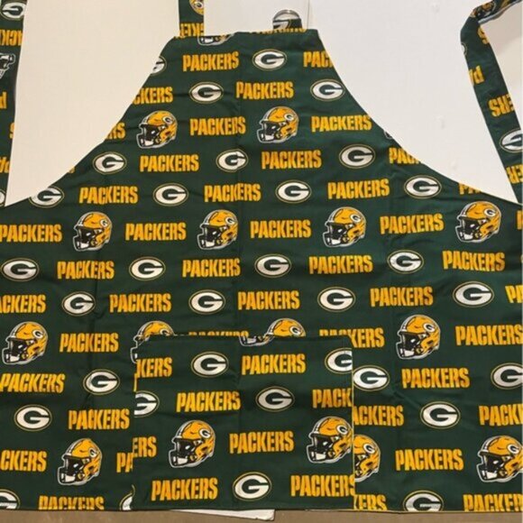 Green Bay Packers Traditional Pattern BBQ Apron - Picture 1 of 3